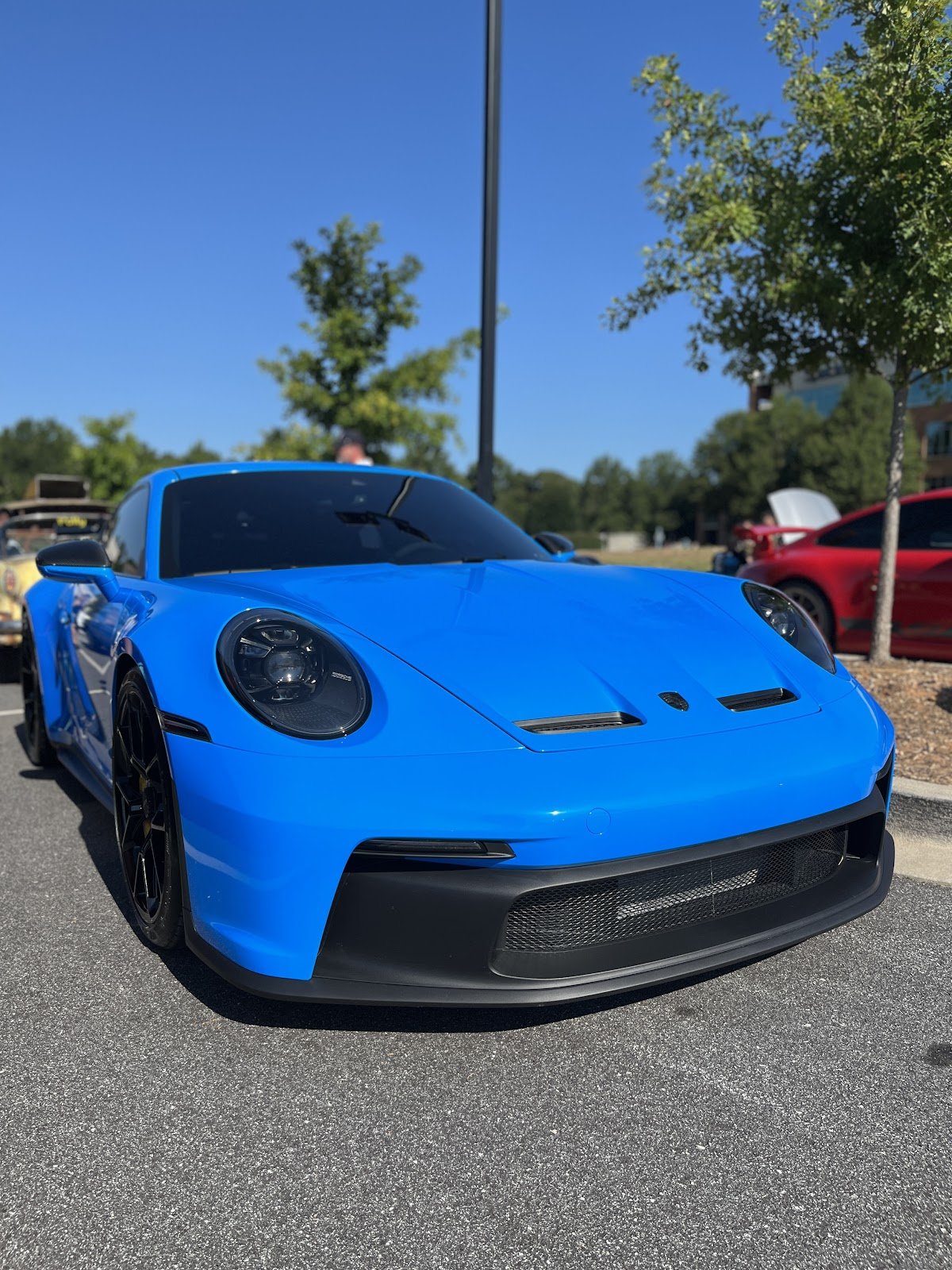 Bright blue Porsche 911 in Allen Auto Detailing’s Google photo gallery